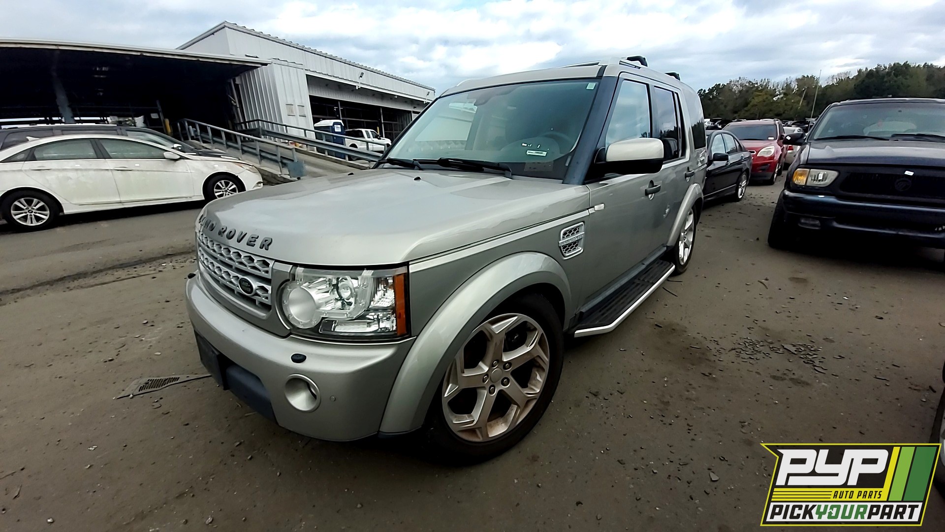 2013 LAND ROVER LR4 available for parts