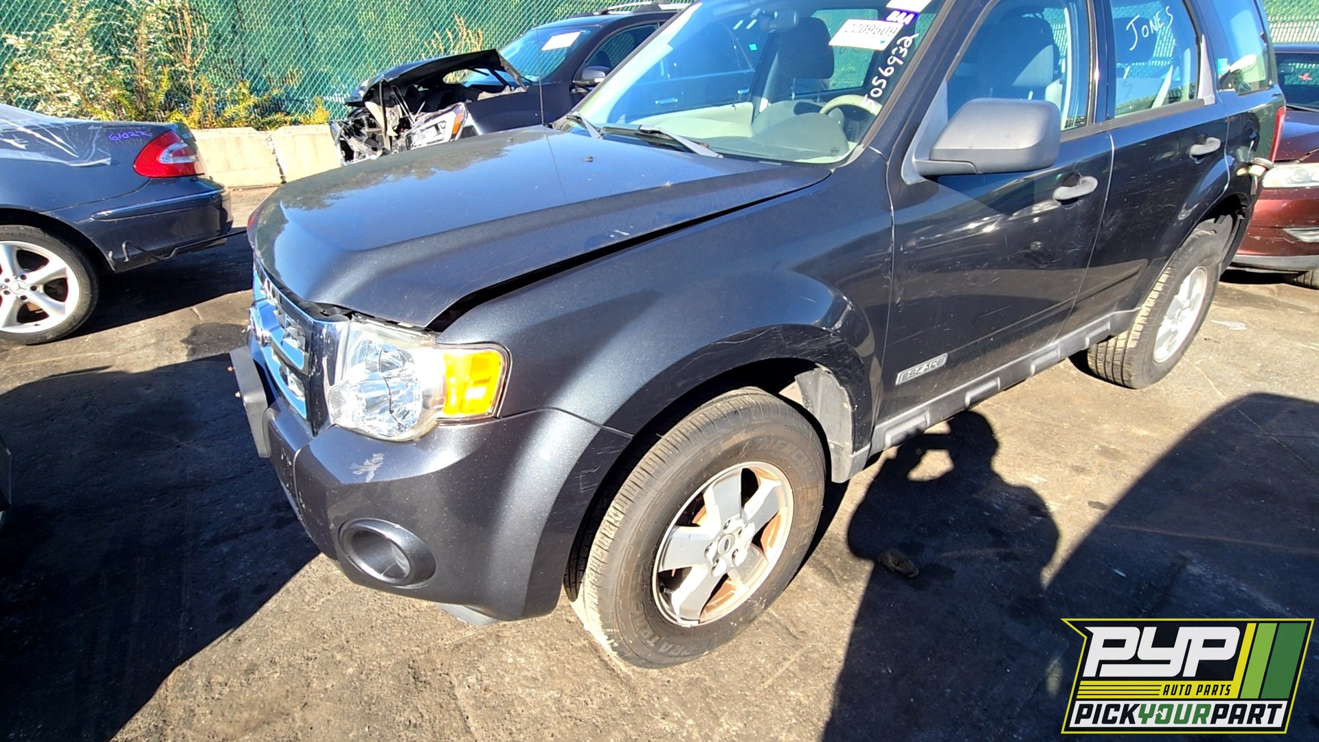 2008 FORD ESCAPE available for parts