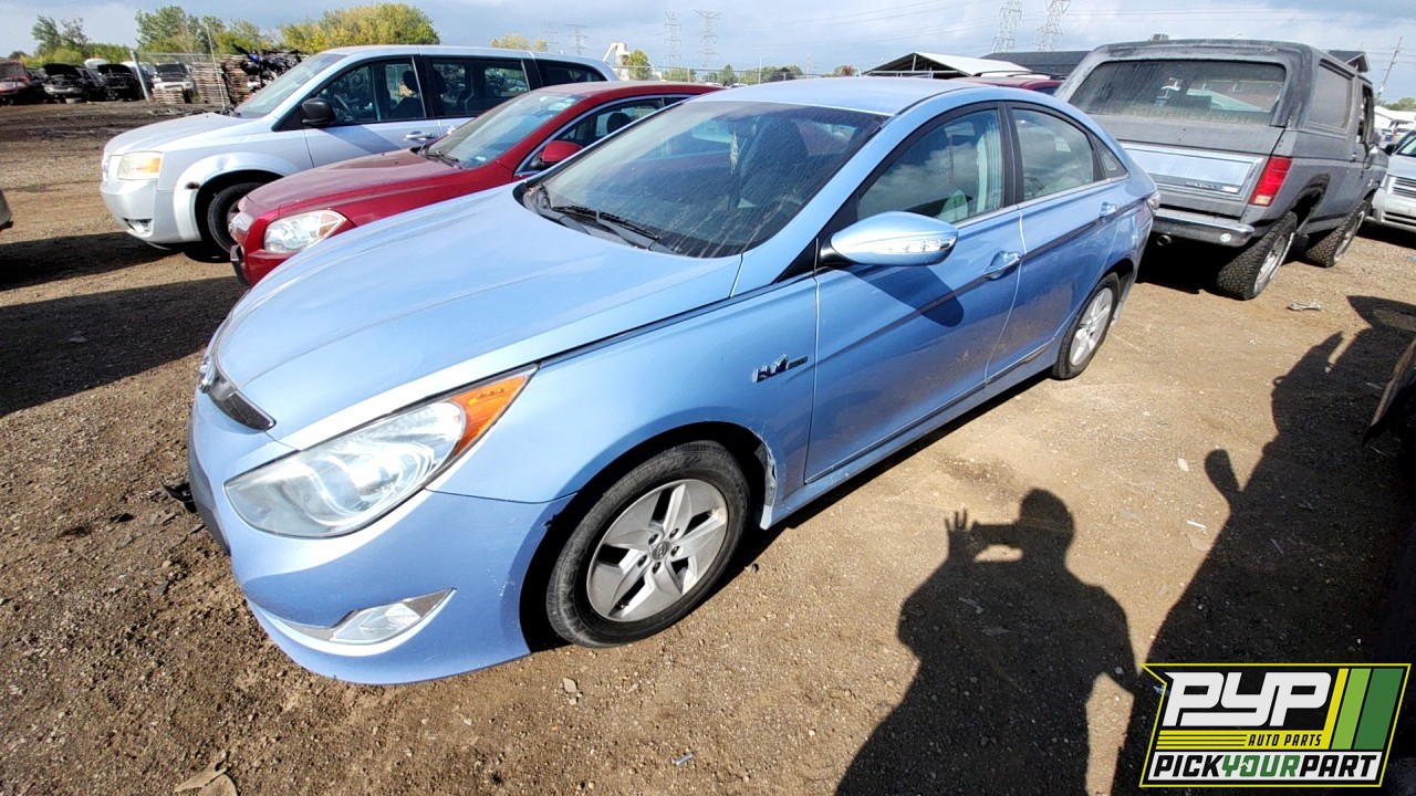 2011 HYUNDAI SONATA available for parts