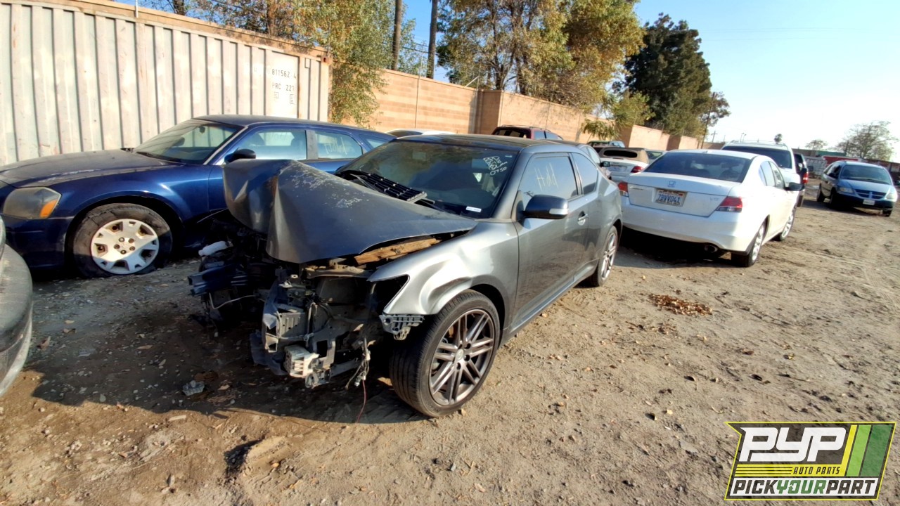 2011 SCION TC partes disponibles