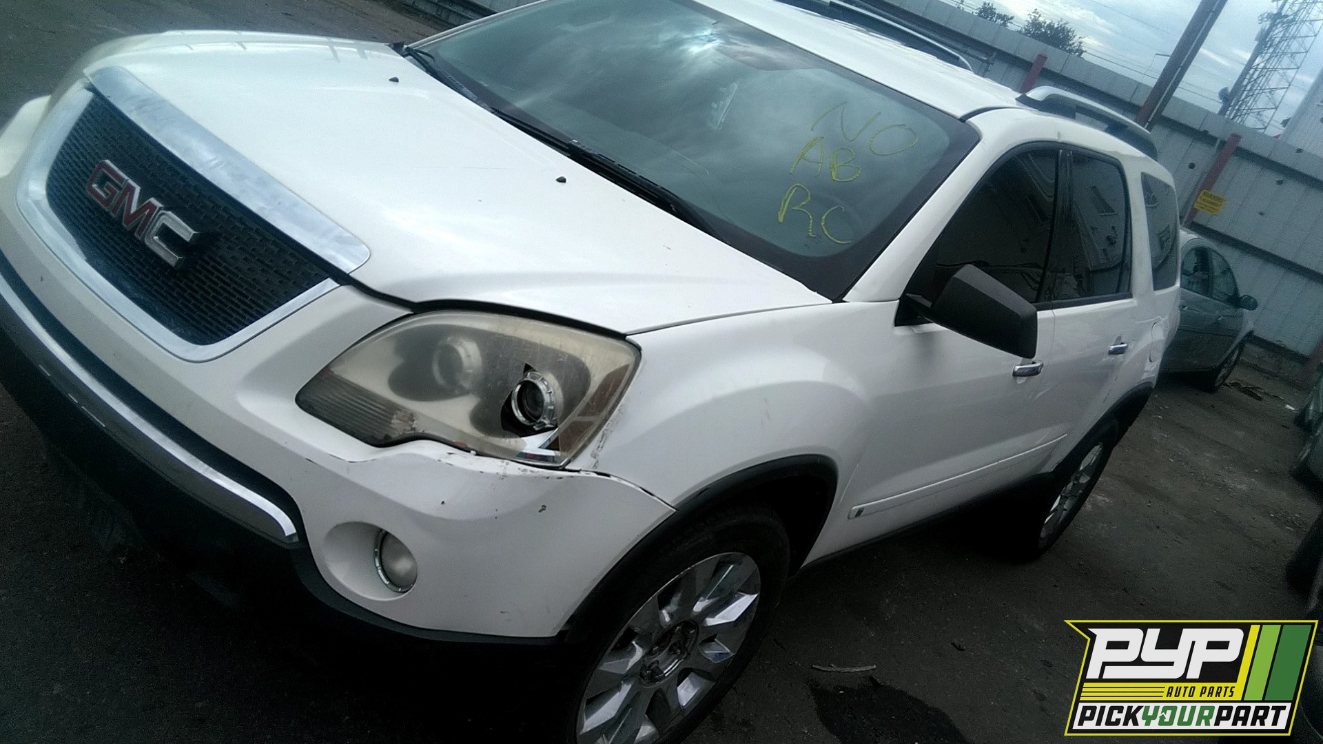 2009 GMC ACADIA available for parts