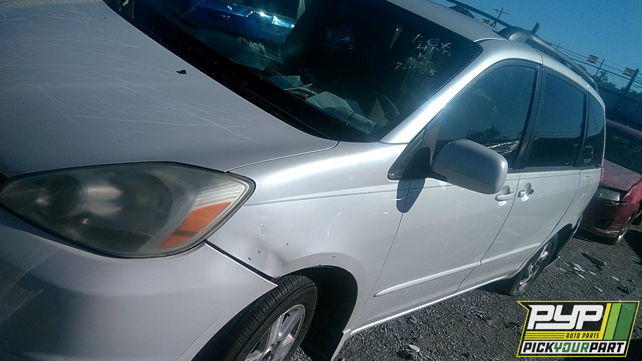 2005 TOYOTA SIENNA available for parts
