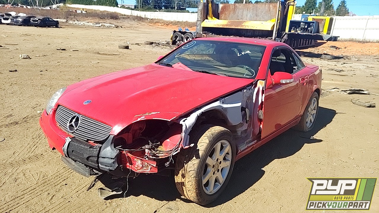 2003 MERCEDES-BENZ SLK230 partes disponibles