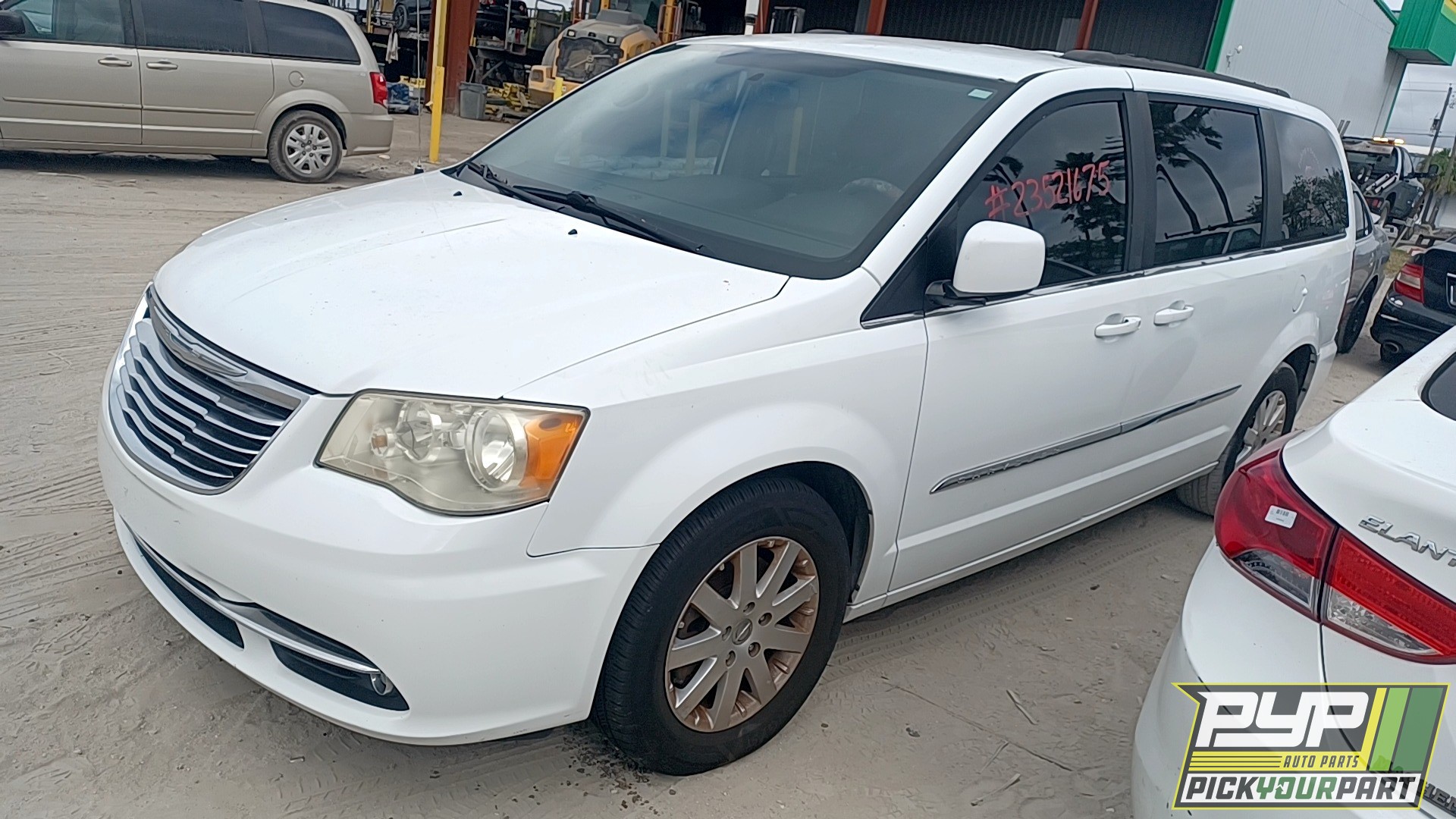 2014 CHRYSLER TOWN & COUNTRY partes disponibles