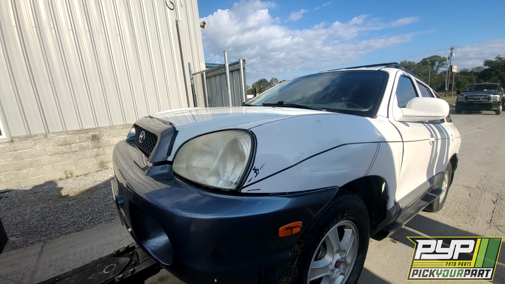 2004 HYUNDAI SANTA FE available for parts