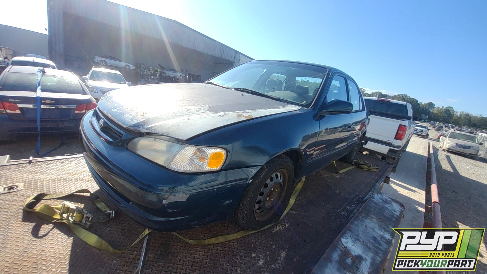 2000 TOYOTA COROLLA available for parts