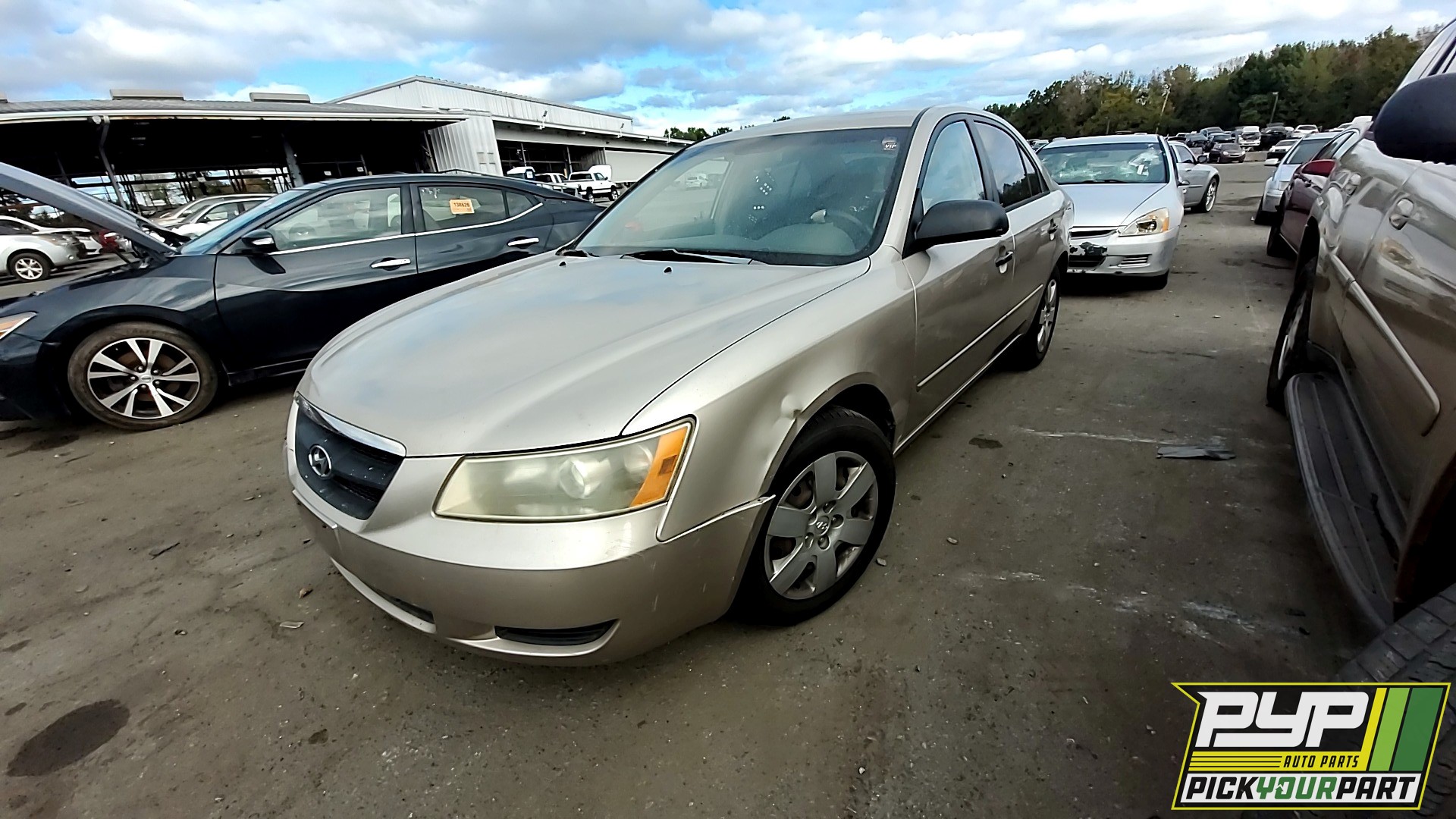 2008 HYUNDAI SONATA available for parts