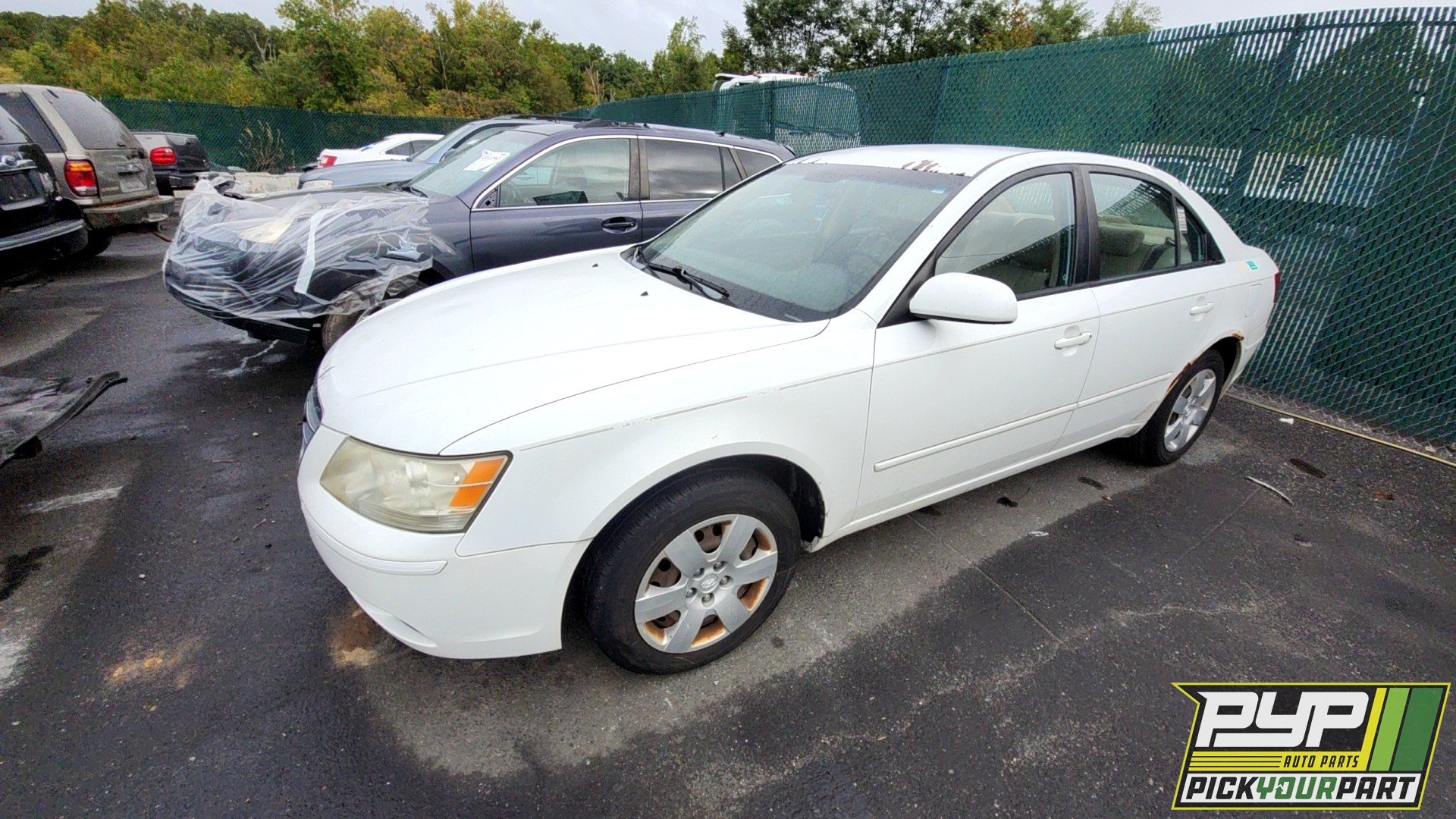 2009 HYUNDAI SONATA available for parts