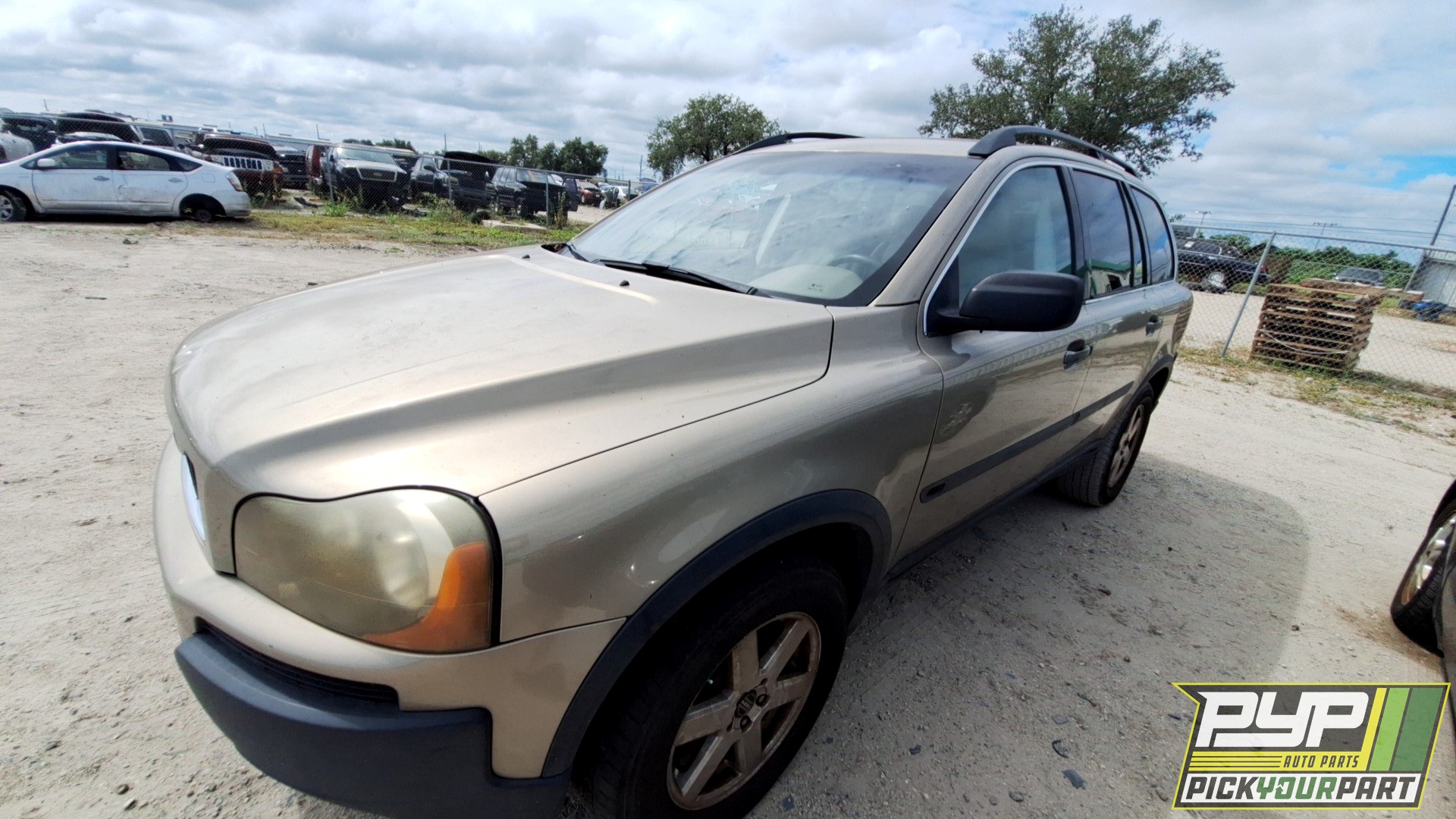 2005 VOLVO XC90 available for parts