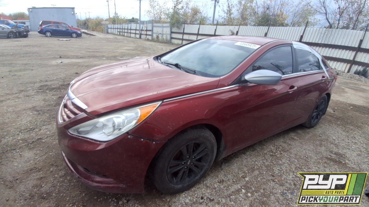 2013 HYUNDAI SONATA available for parts
