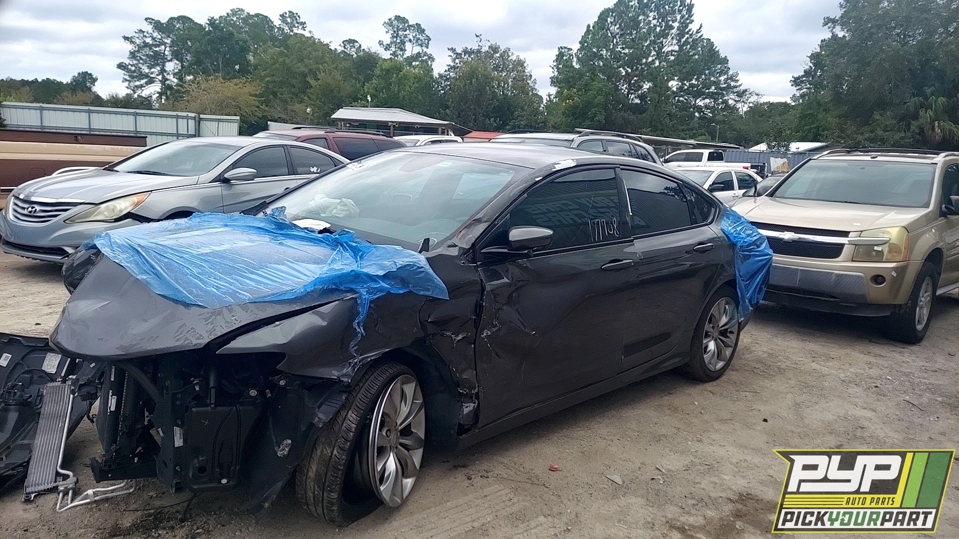 2015 CHRYSLER 200 partes disponibles