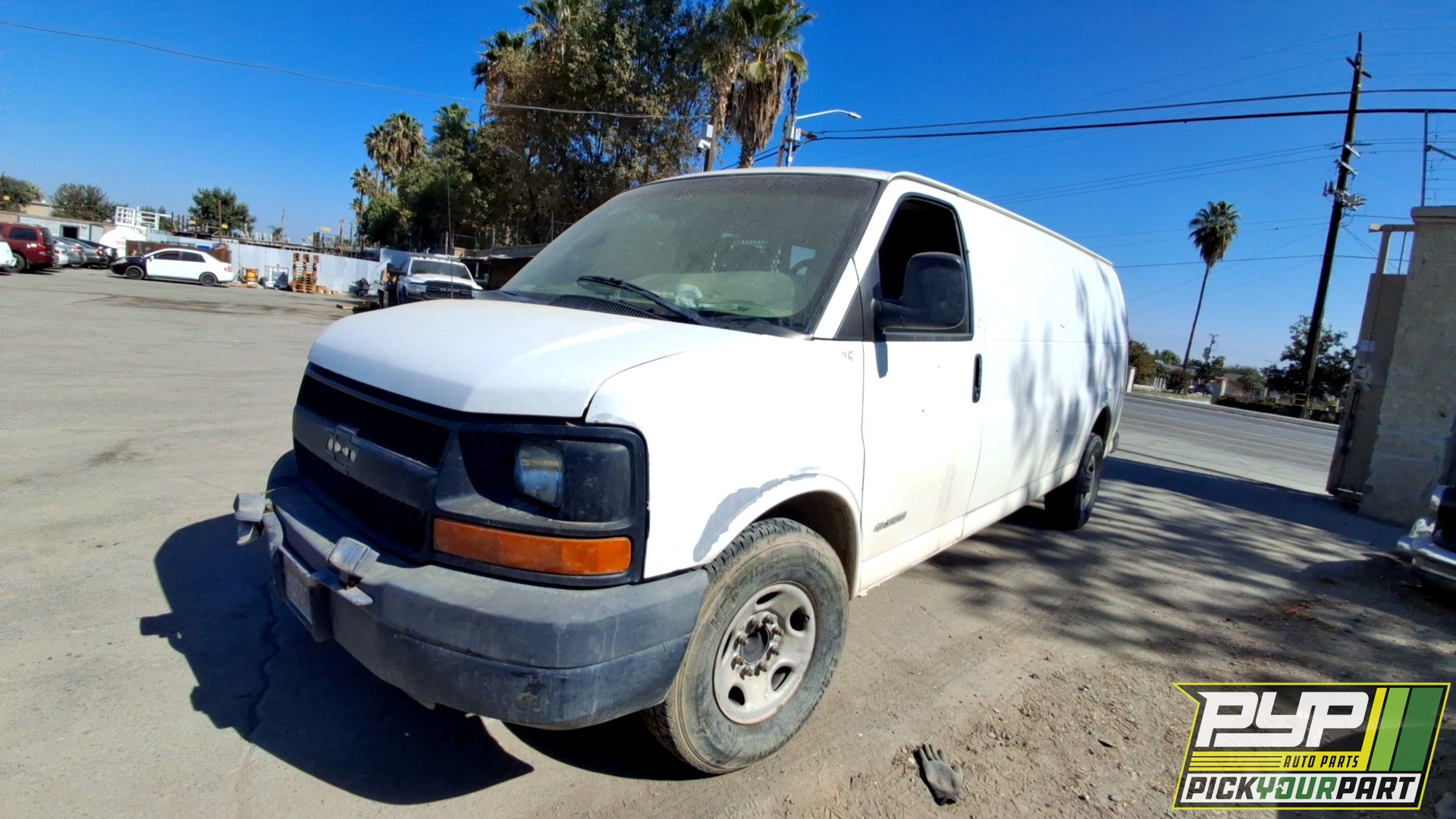 2004 CHEVROLET EXPRESS 3500 partes disponibles