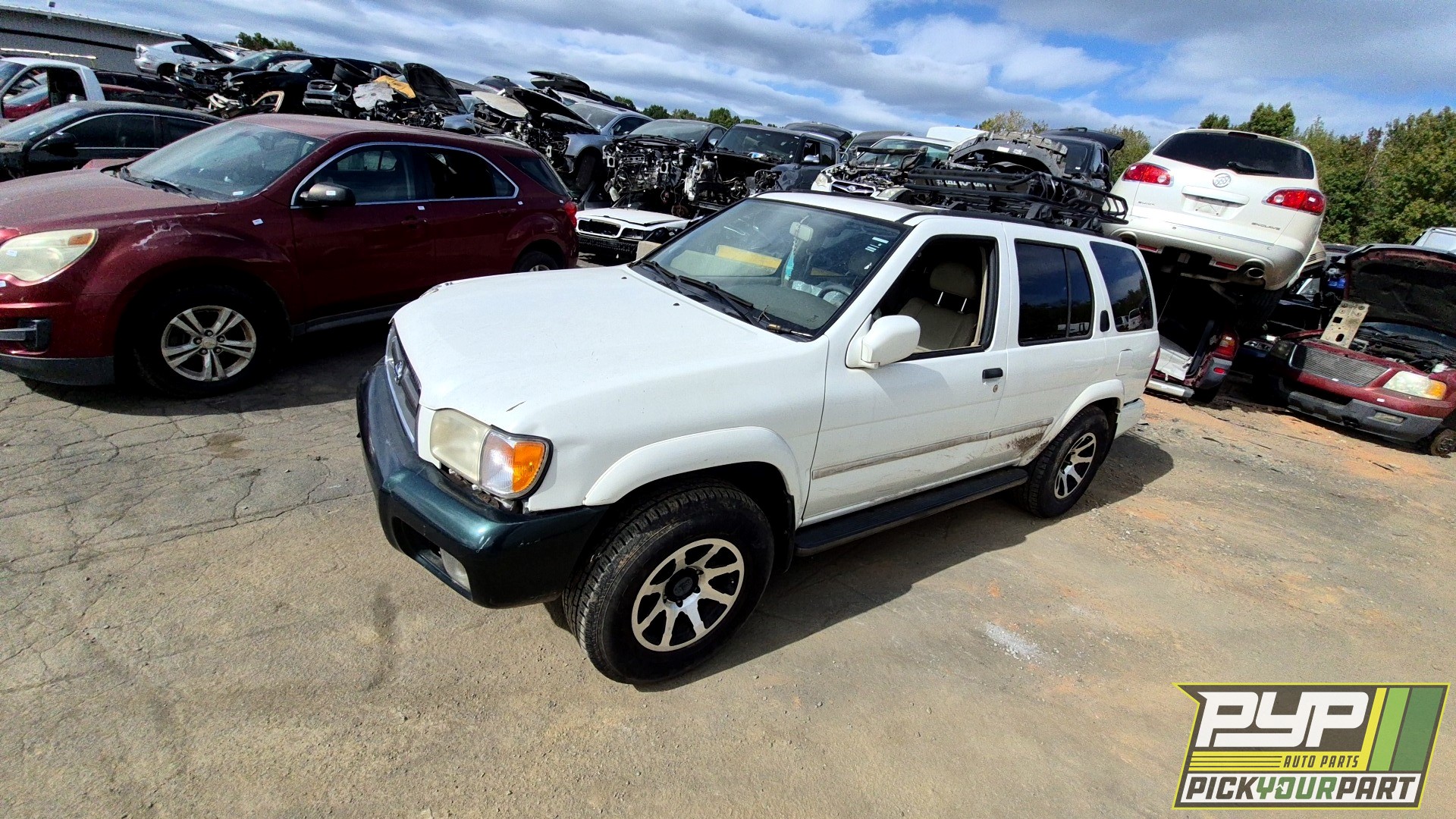2001 NISSAN PATHFINDER partes disponibles