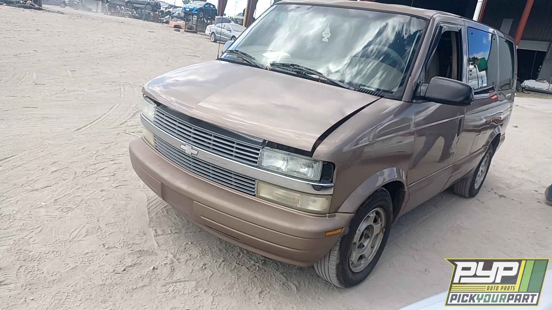 2005 CHEVROLET ASTRO available for parts