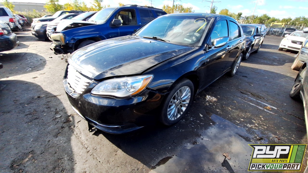 2011 CHRYSLER 200 partes disponibles