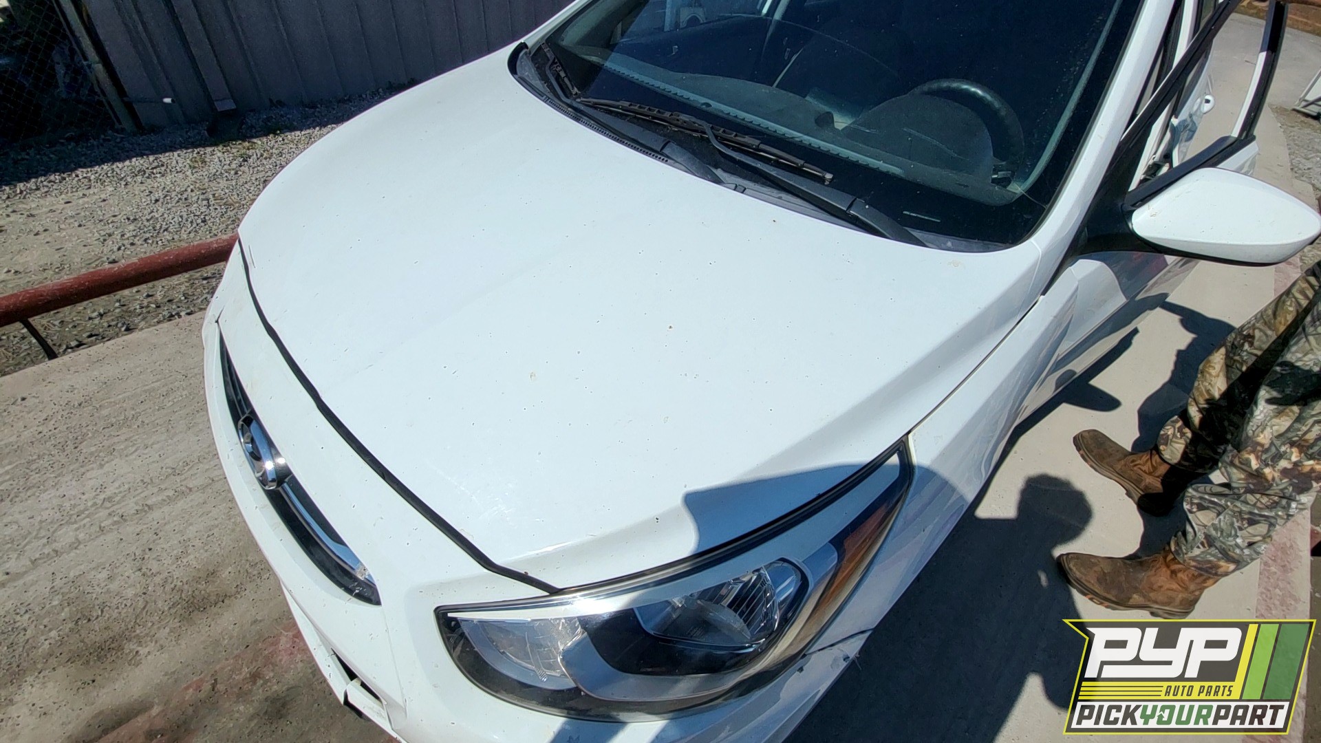 2015 HYUNDAI ACCENT available for parts