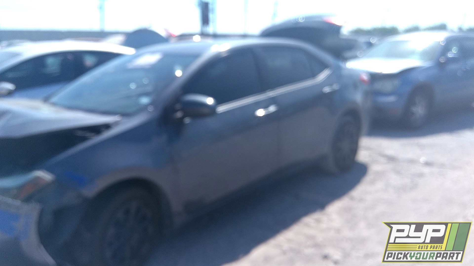 2015 TOYOTA COROLLA partes disponibles