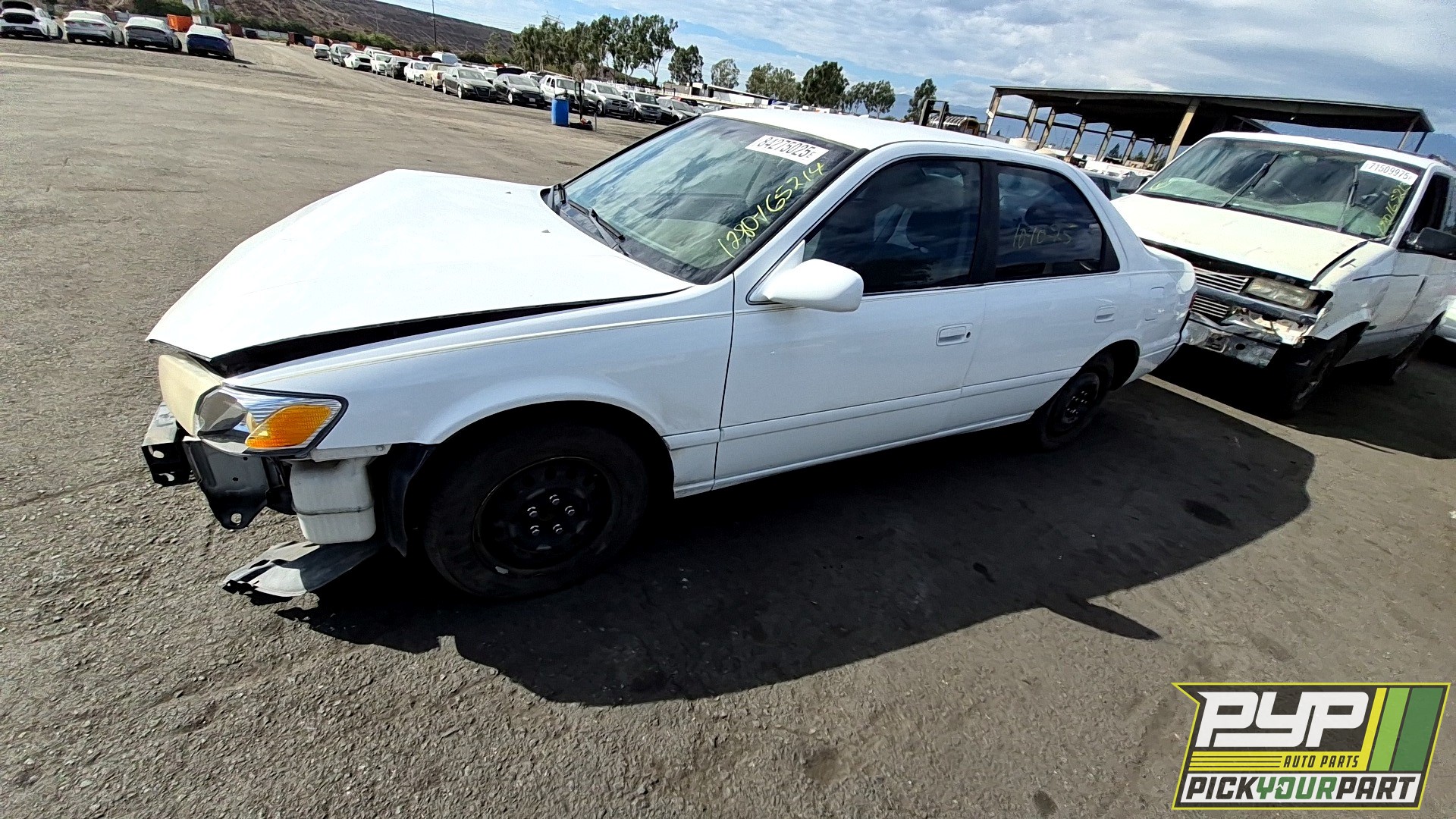 2000 TOYOTA CAMRY partes disponibles