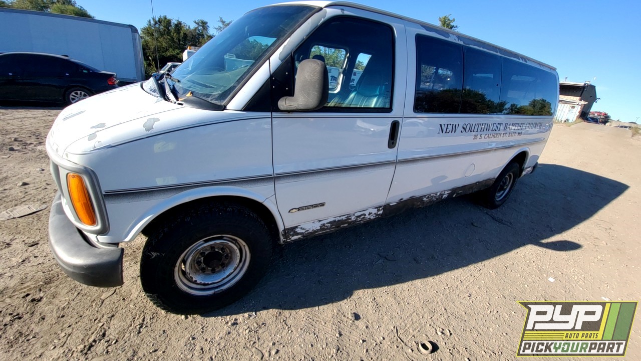 2000 CHEVROLET EXPRESS 3500 partes disponibles