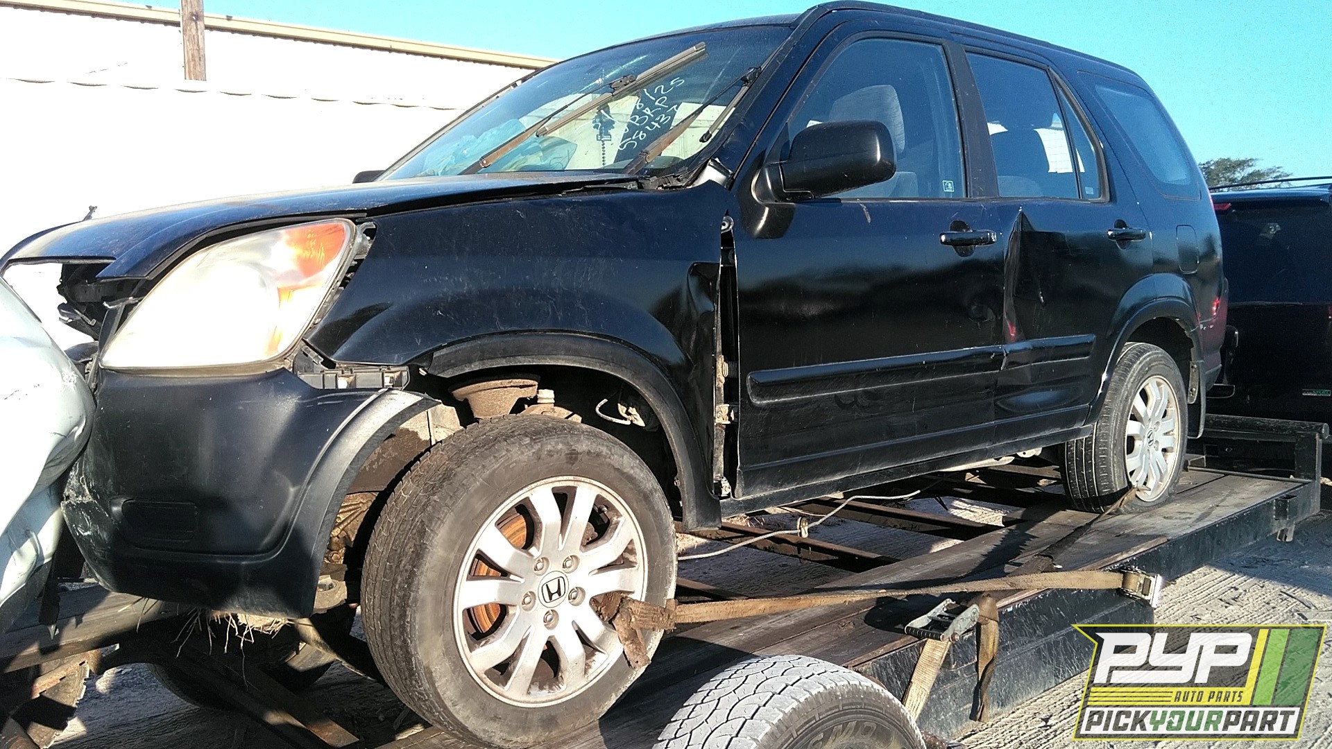 2003 HONDA CR-V available for parts