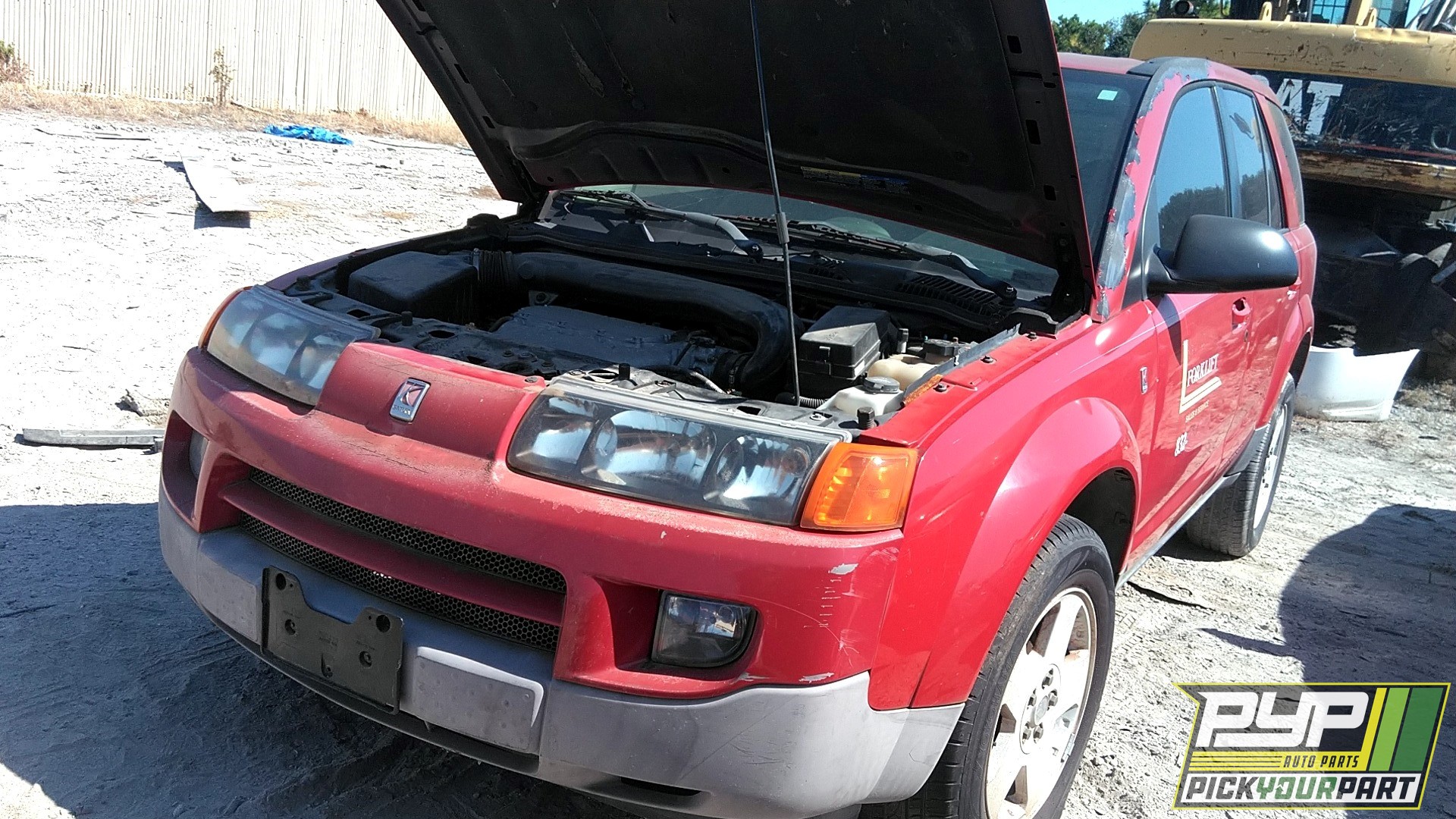 2004 SATURN VUE available for parts