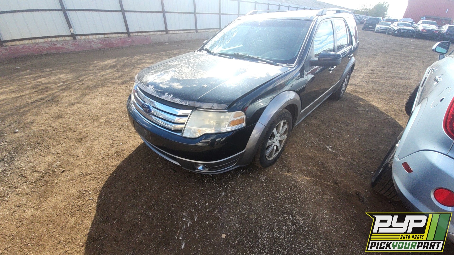 2008 FORD TAURUS X available for parts
