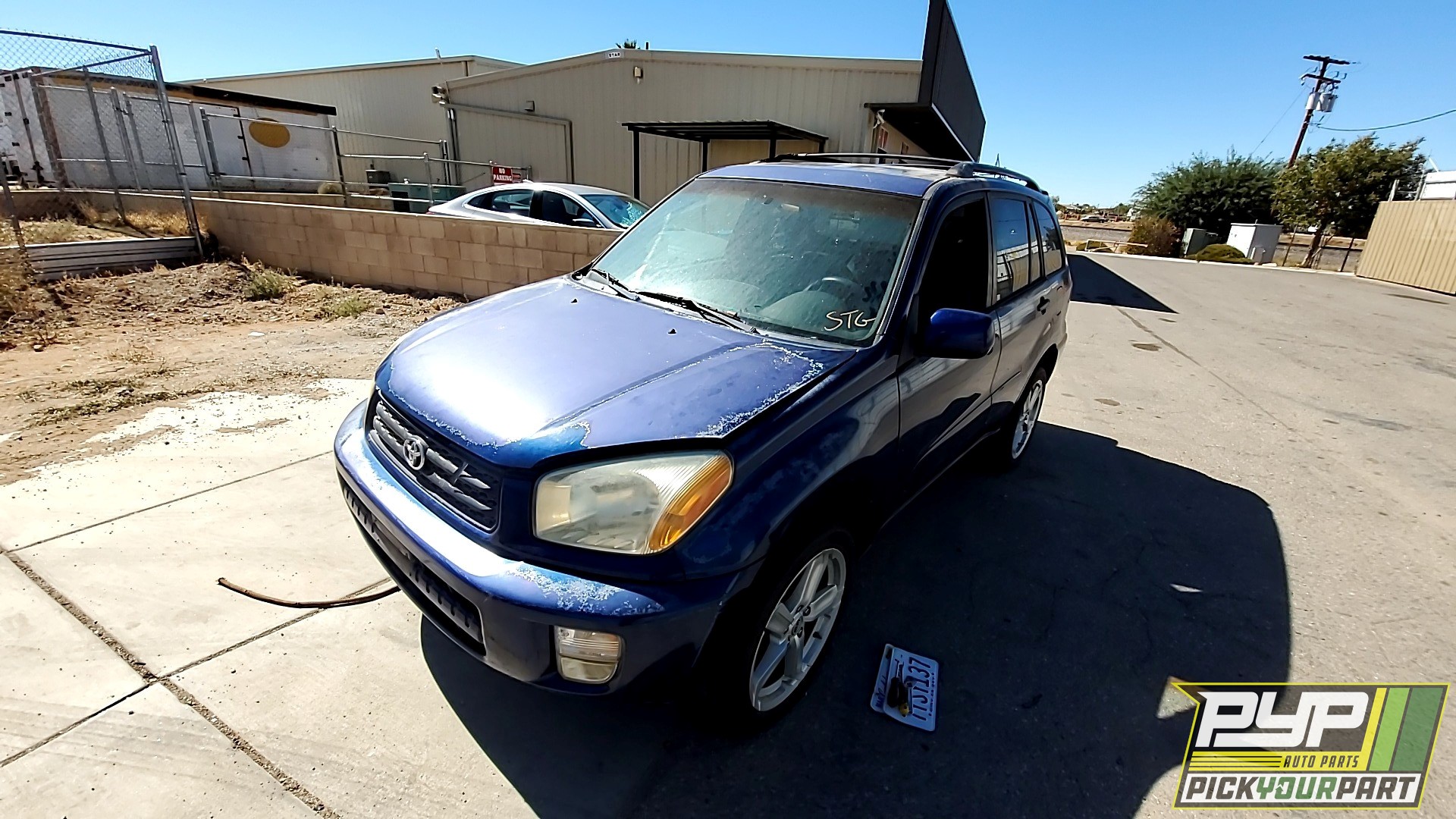 2002 TOYOTA RAV4 available for parts