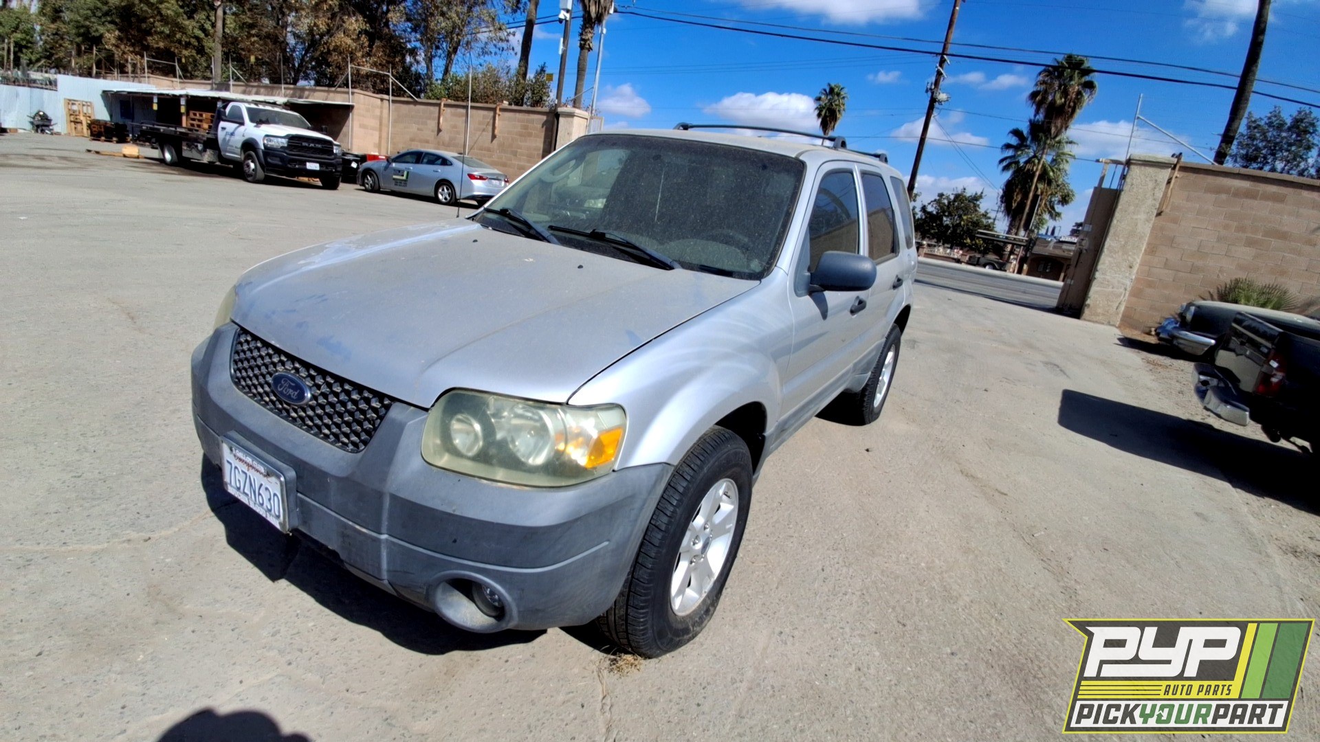 2005 FORD ESCAPE available for parts