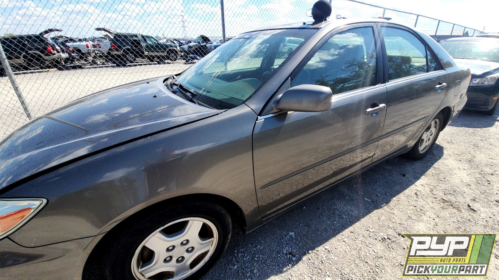2003 TOYOTA CAMRY partes disponibles