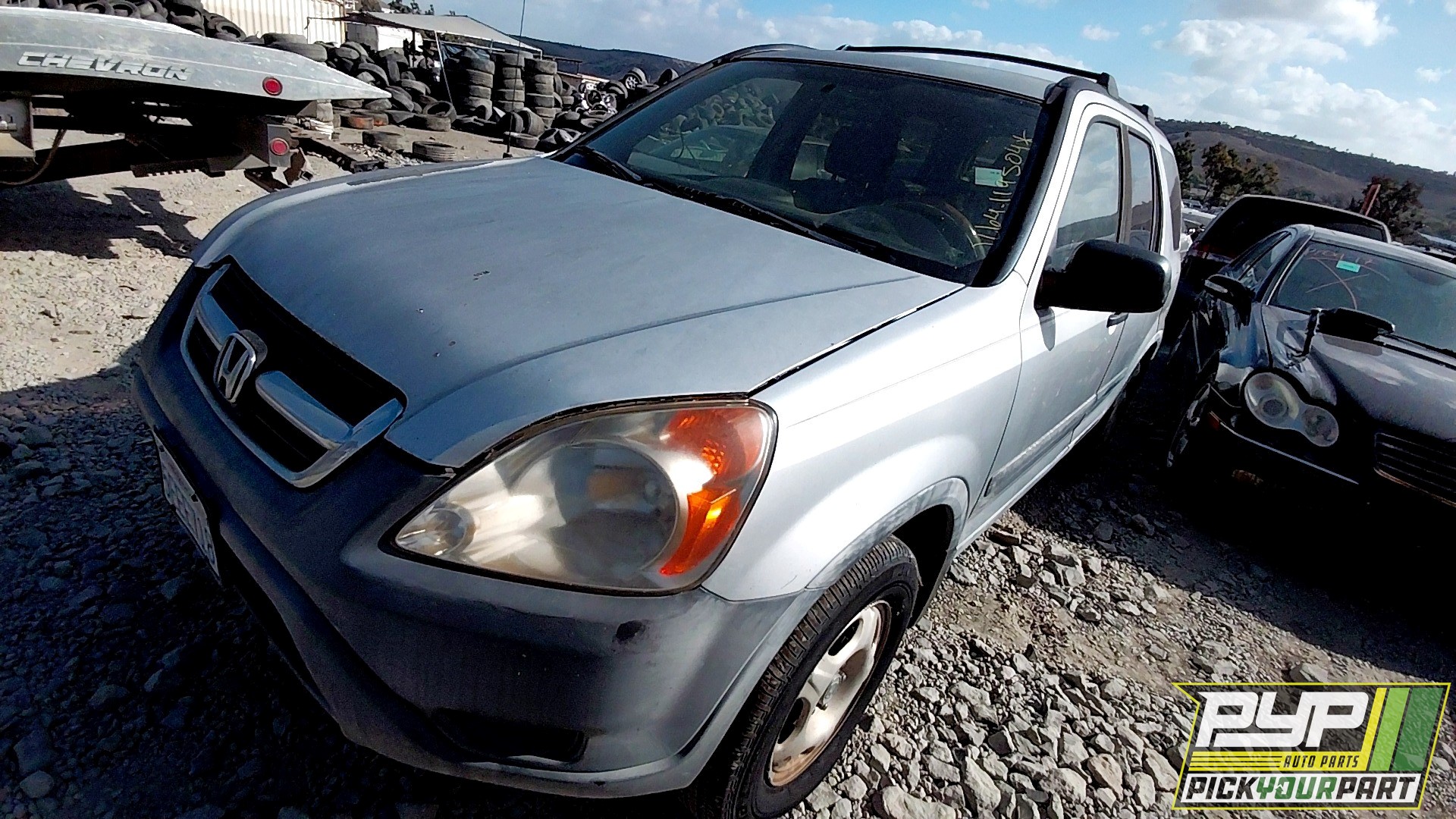 2003 HONDA CR-V available for parts