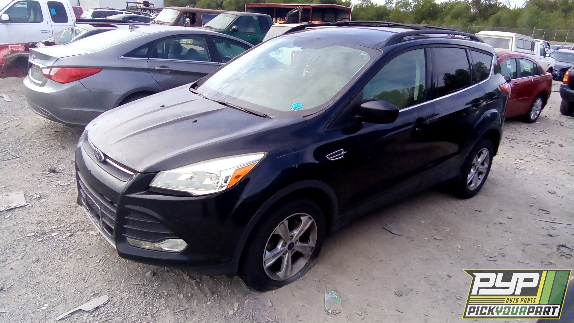 2013 FORD ESCAPE available for parts