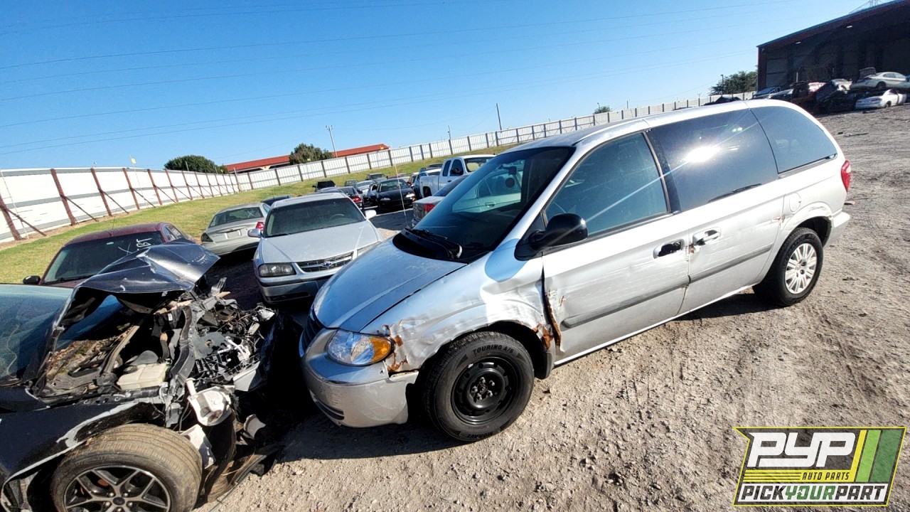 2005 CHRYSLER TOWN & COUNTRY partes disponibles