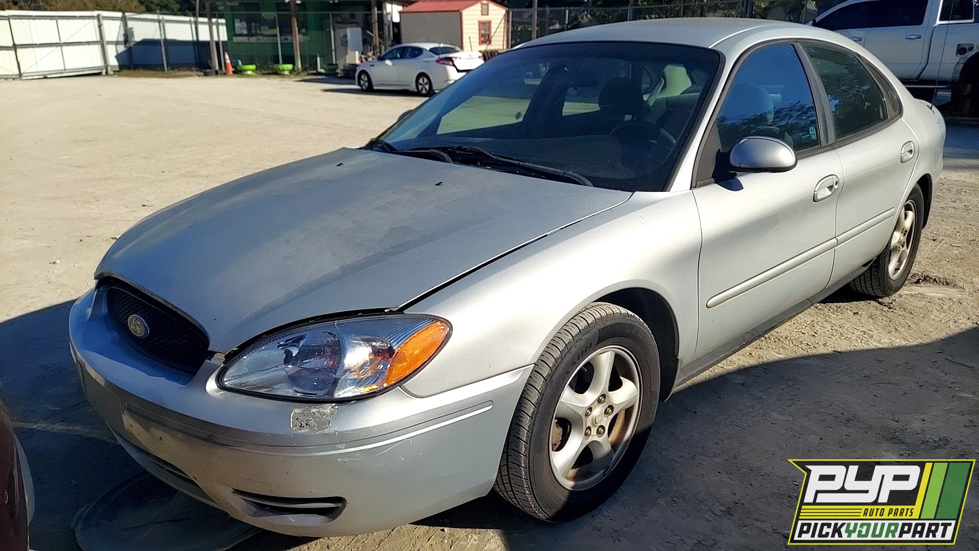 2003 FORD TAURUS available for parts