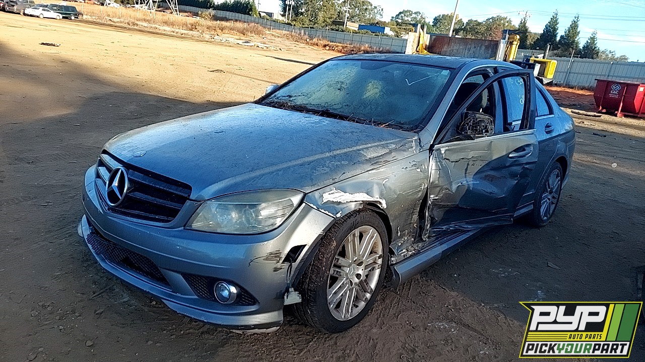 2008 MERCEDES-BENZ C300 partes disponibles