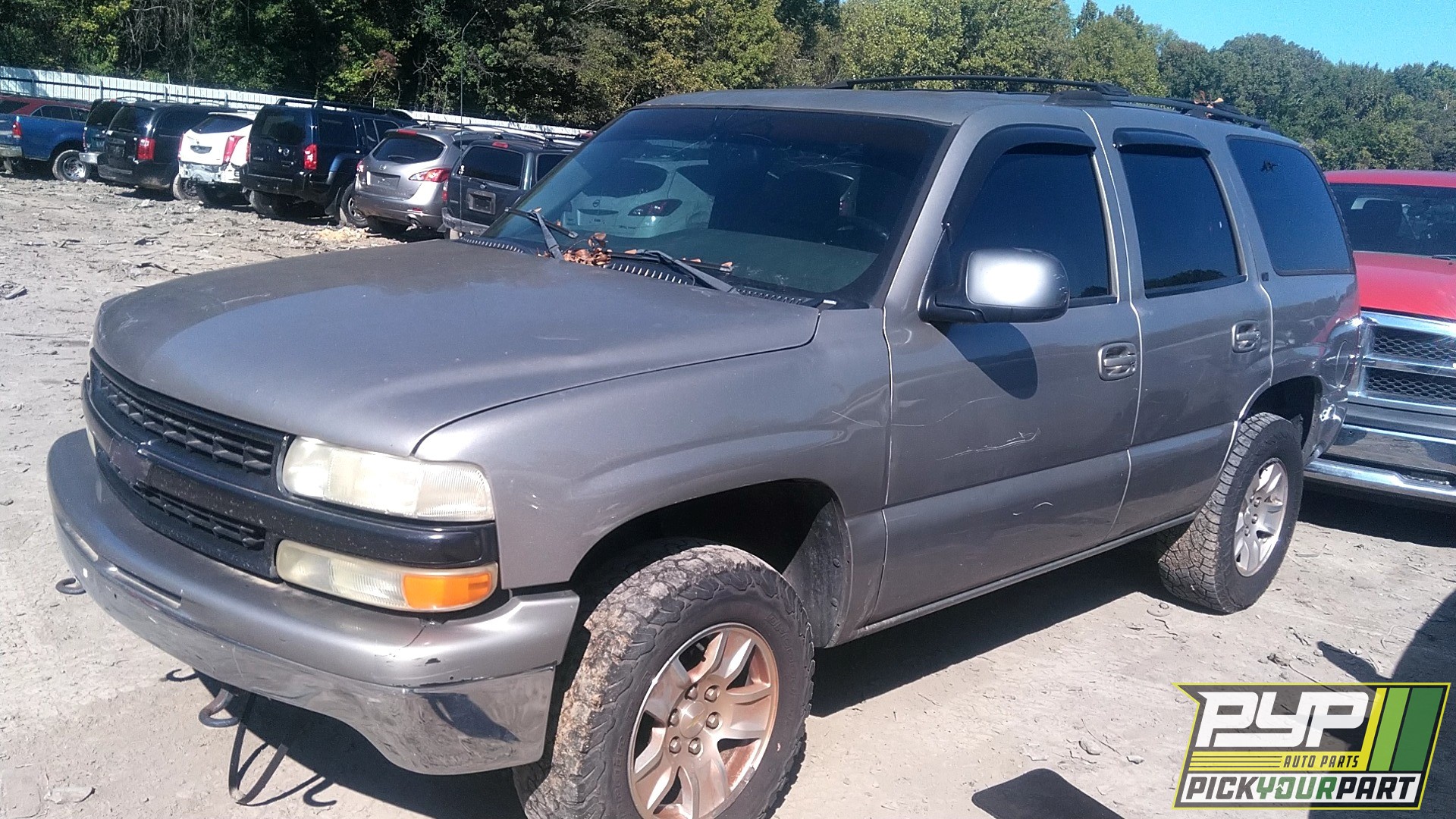 2001 CHEVROLET TAHOE available for parts