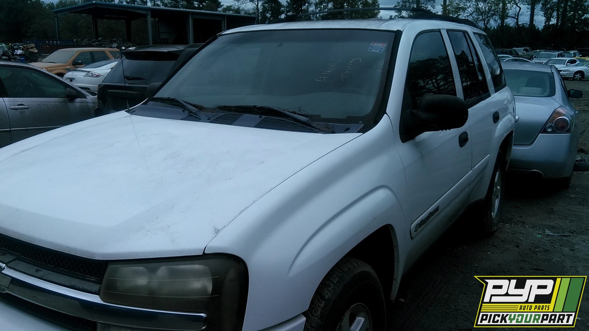 2002 CHEVROLET TRAILBLAZER available for parts