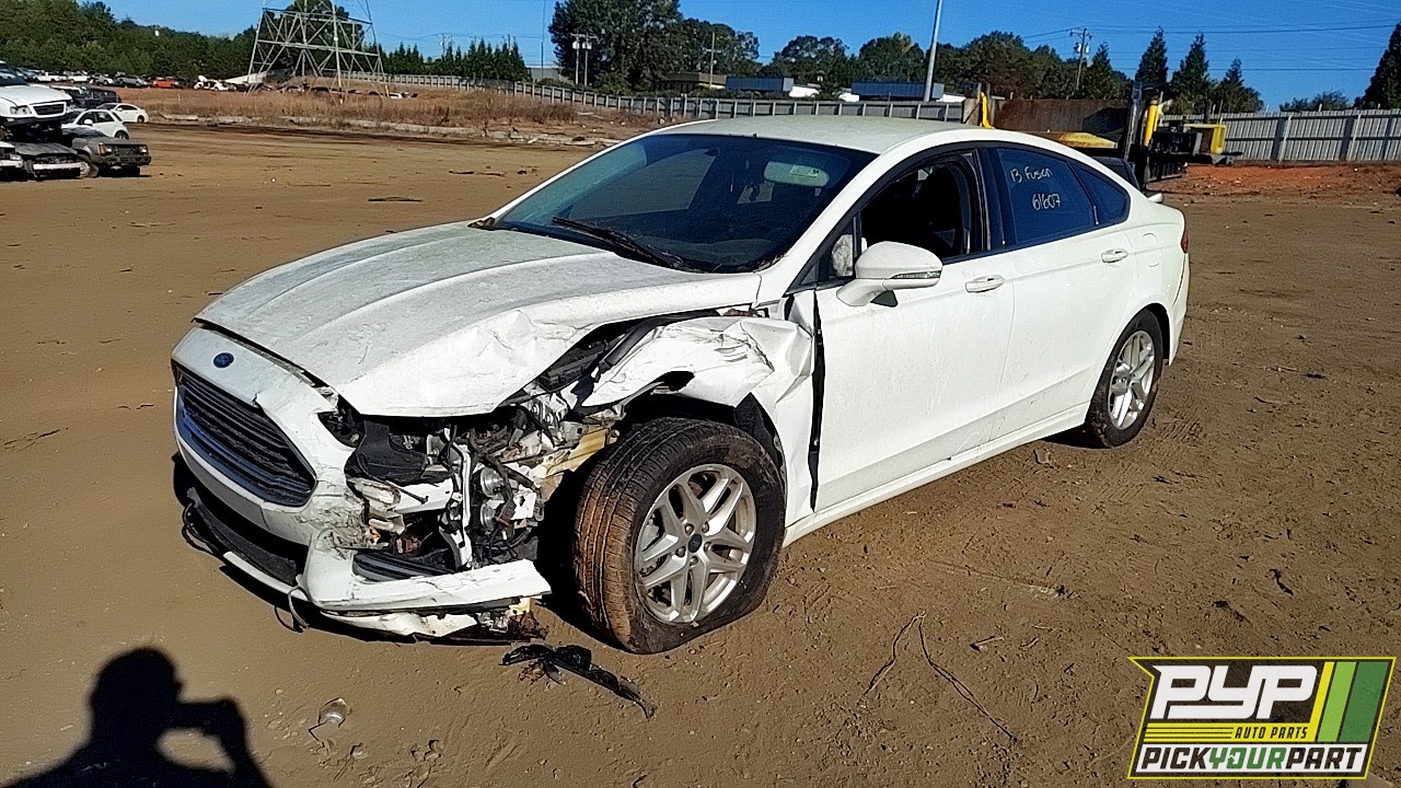 2013 FORD FUSION partes disponibles