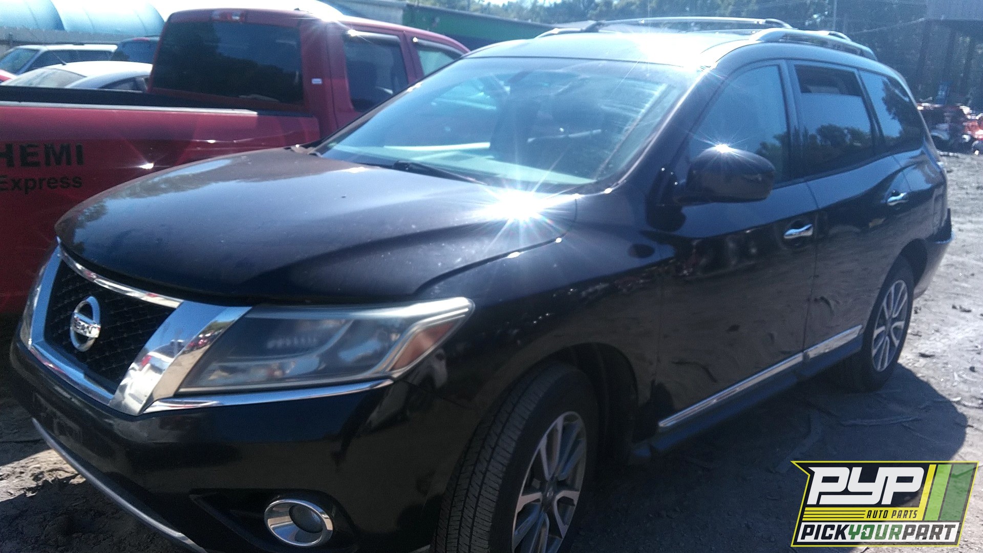 2013 NISSAN PATHFINDER available for parts