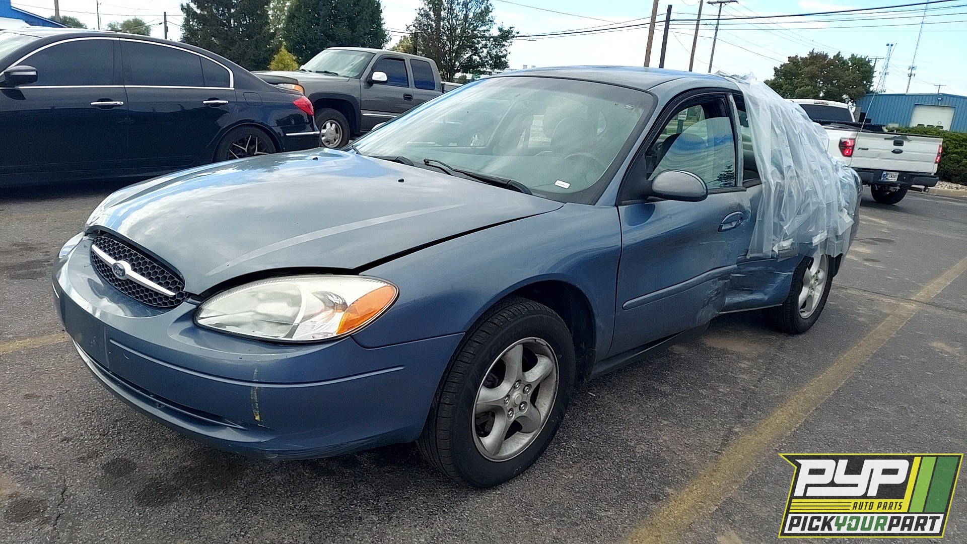 2001 FORD TAURUS available for parts