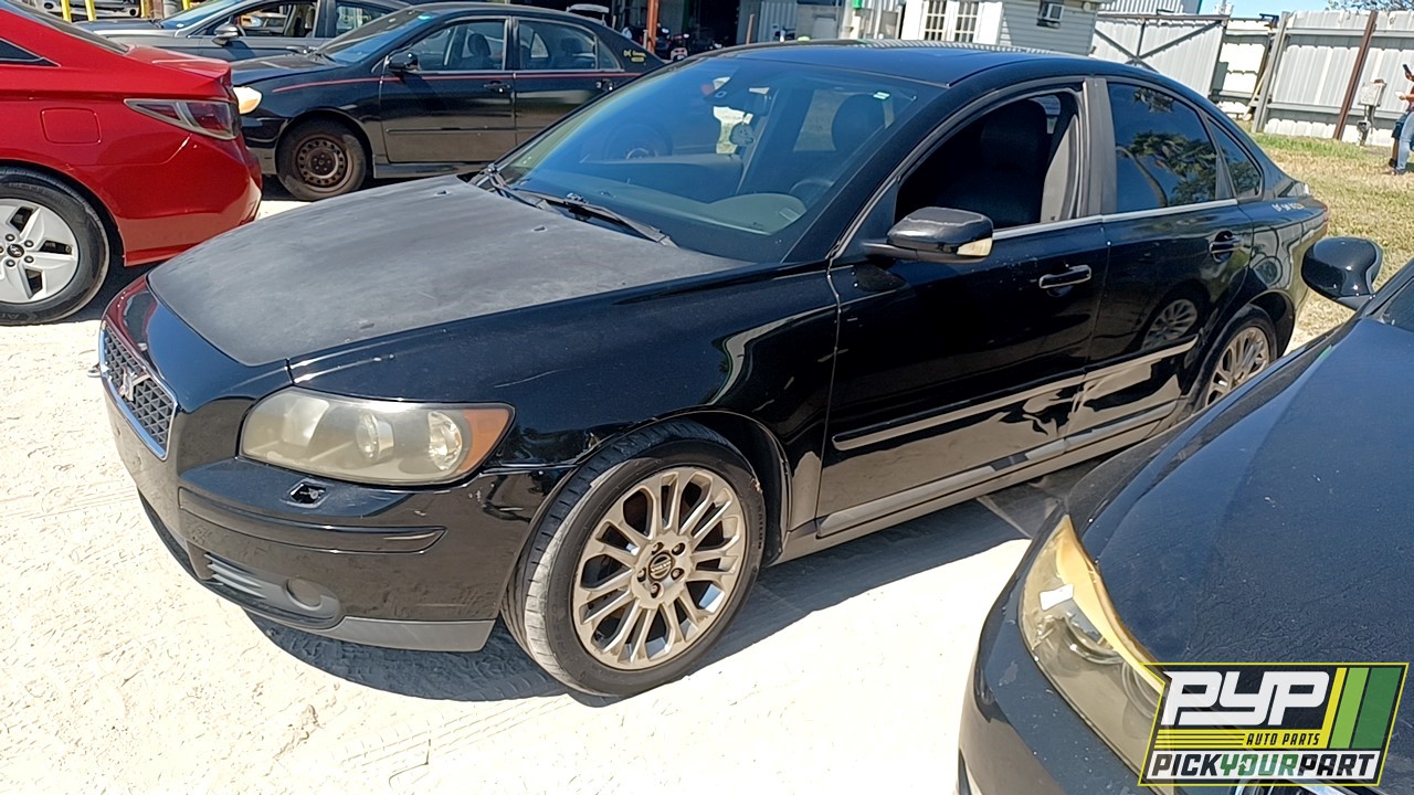 2005 VOLVO S40 partes disponibles