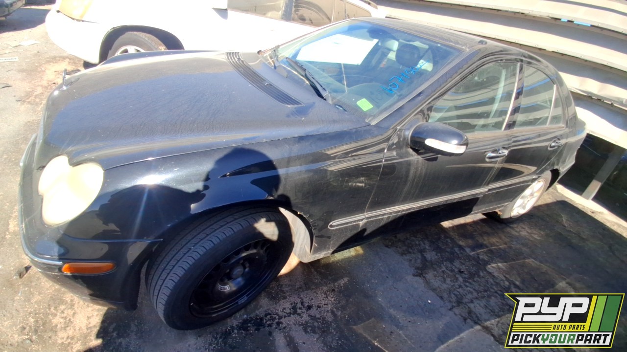 2002 MERCEDES-BENZ C240 partes disponibles