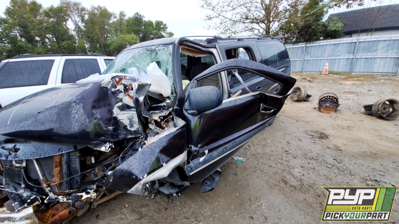 2004 CHEVROLET SUBURBAN 1500 partes disponibles