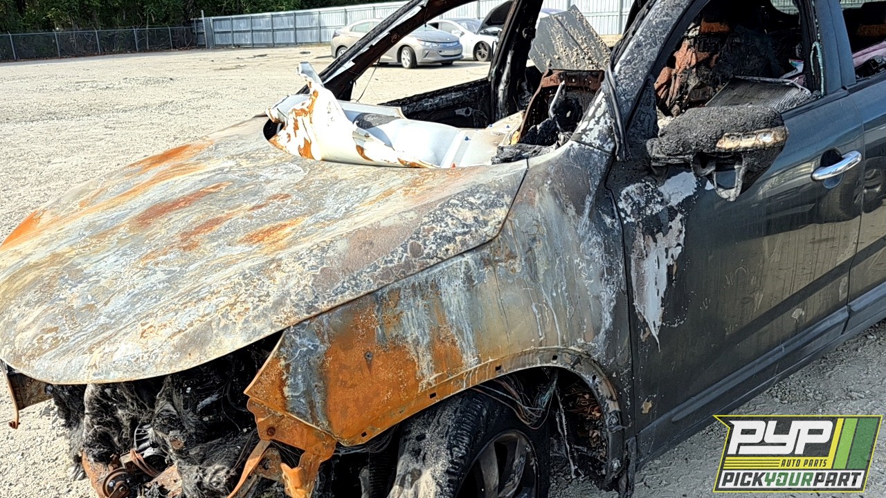 2011 KIA SORENTO available for parts