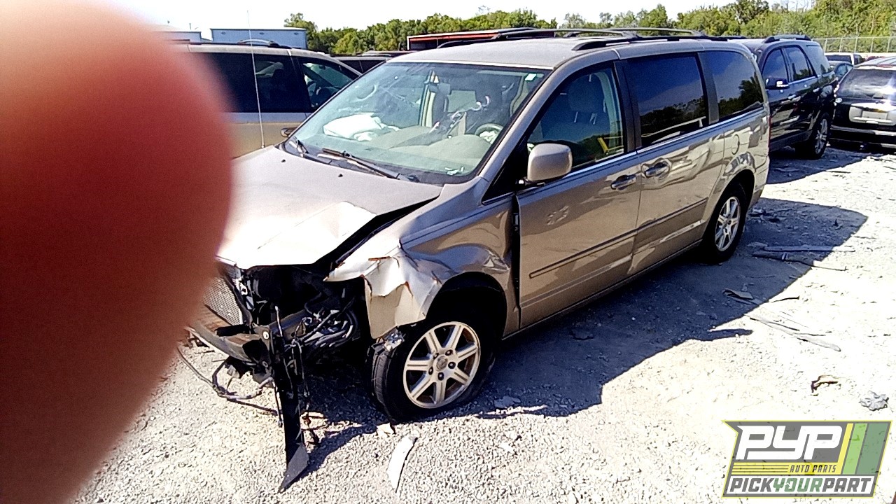 2008 CHRYSLER TOWN & COUNTRY partes disponibles