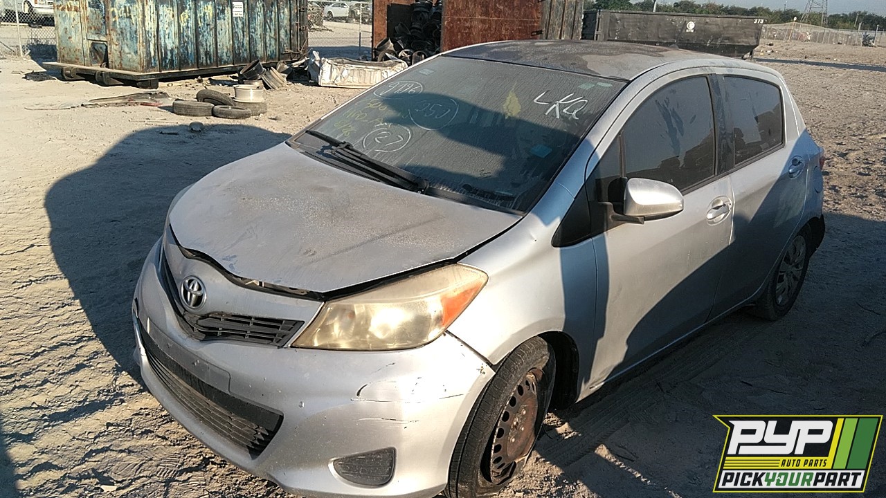 2012 TOYOTA YARIS partes disponibles