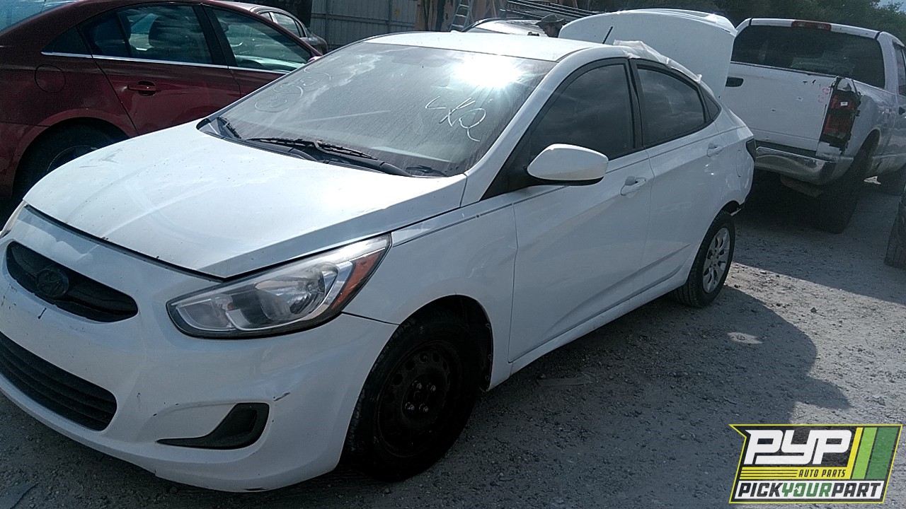2015 HYUNDAI ACCENT partes disponibles