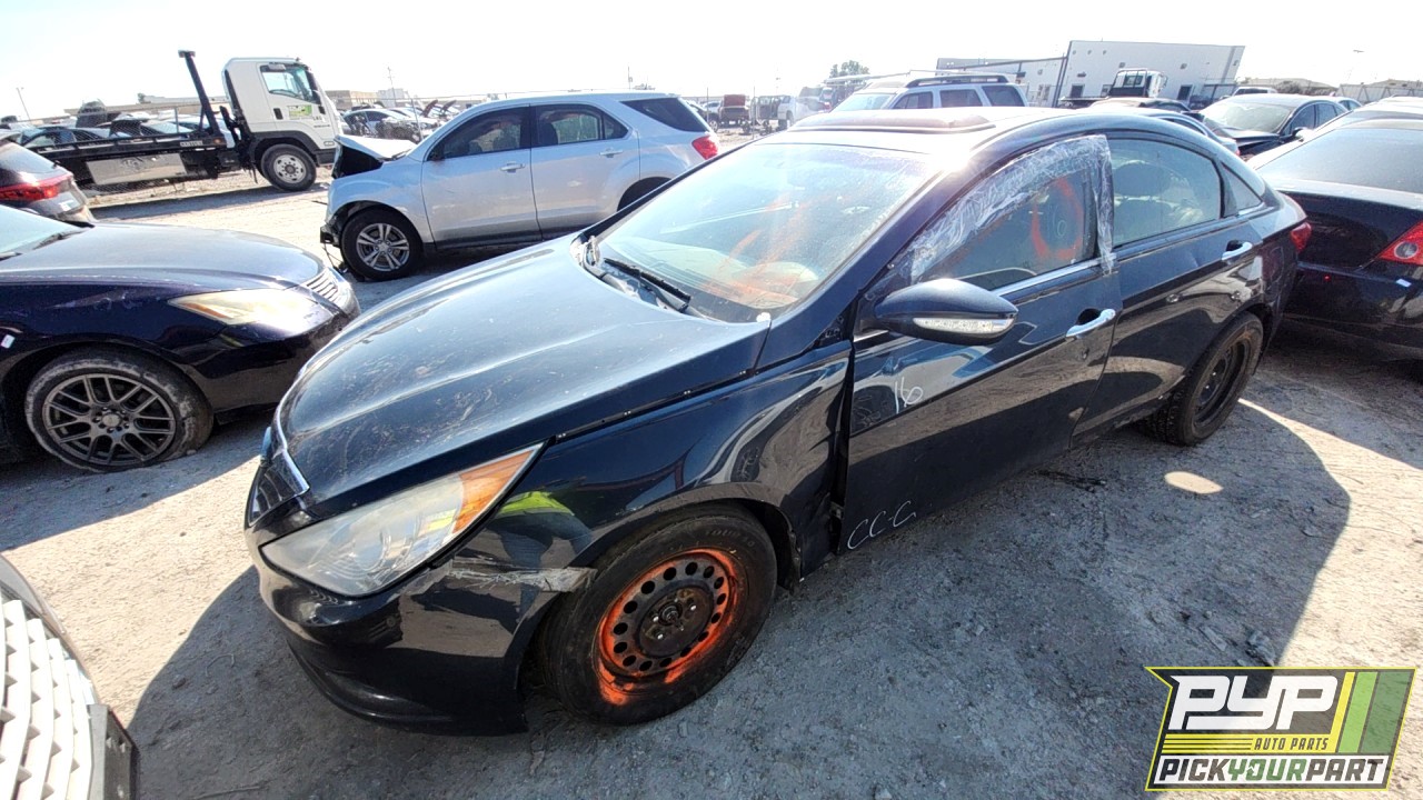 2013 HYUNDAI SONATA available for parts