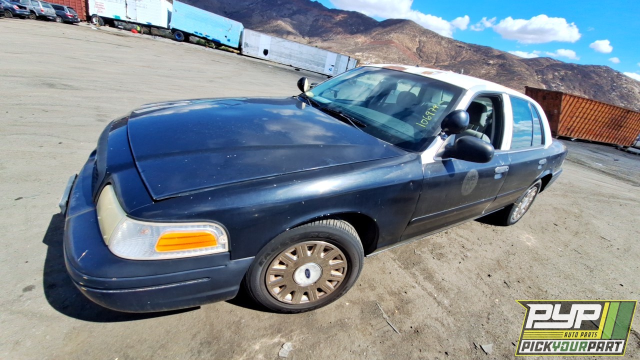 2003 FORD CROWN VICTORIA partes disponibles