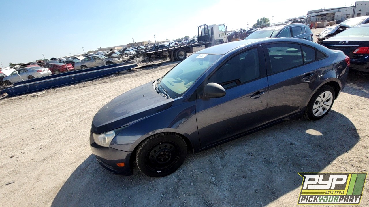 2013 CHEVROLET CRUZE partes disponibles