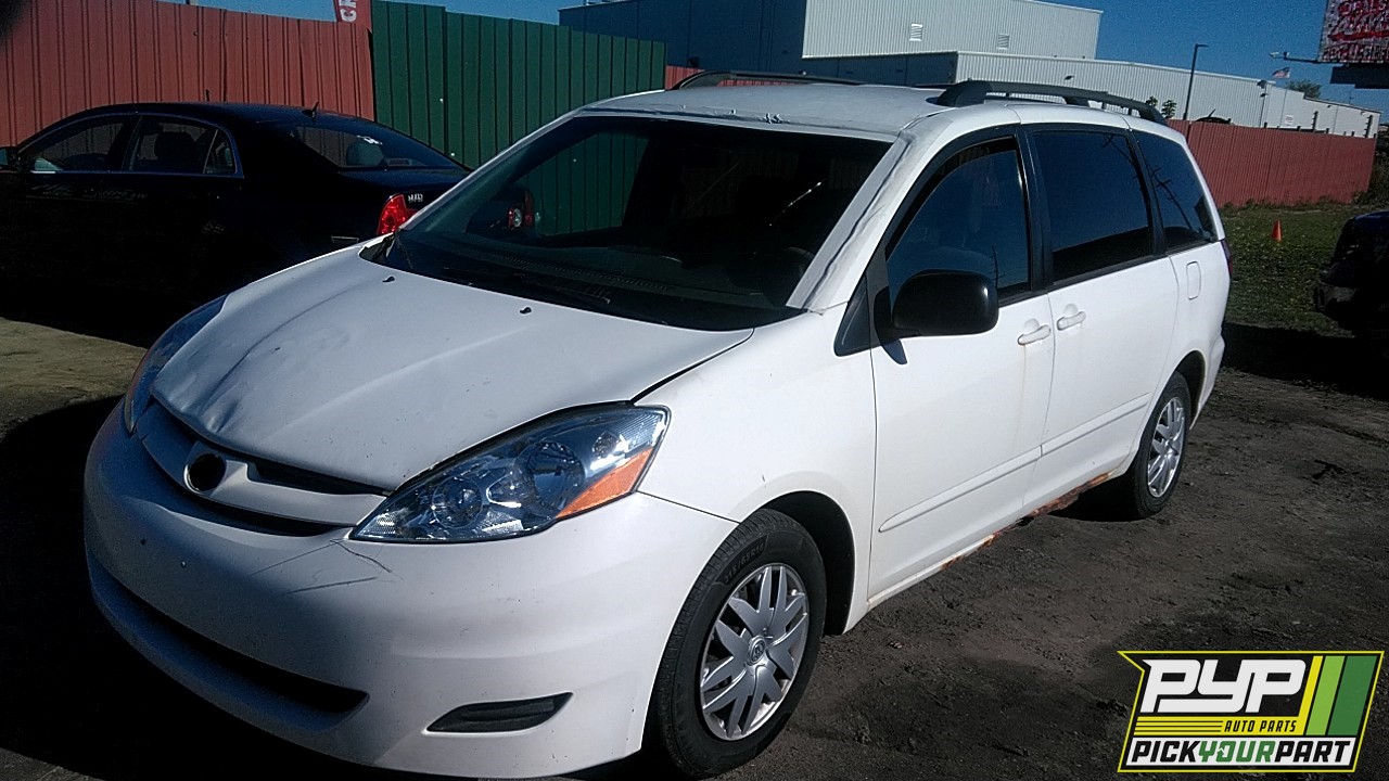 2006 TOYOTA SIENNA available for parts